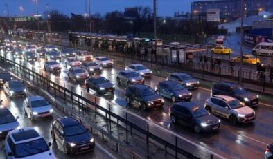 İstanbul’da trafik var mı? SON DAKİKA! 18 Şubat hangi ilçelerde trafik var, hangi yollar kapalı?