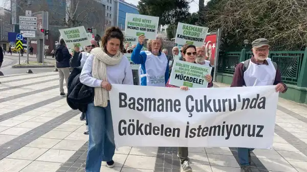 İzmir Büyükşehir Belediyesi’ne ‘Basmane Çukuru’ çağrısı