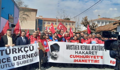 Kadem Özbay: Cumhuriyetin değerlerini hedef gösterenlere karşı asla teslim olmayacağız