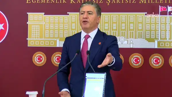 Malvarlığını açıklamıştı… CHP’li Murat Emir basın toplantısına elinde tabletle çıktı: ‘Taşınmaz beyanı böyle yapılır!’