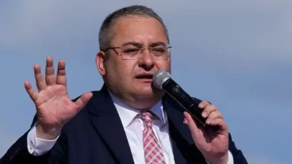 Mesut Özarslan’dan AKP’ye ‘TÜGVA’ jesti