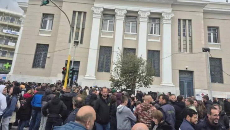 Midilli Adası’nda mahsur kalan Türk turistler yurda döndü
