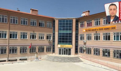 Öğretmenden okulda Atatürk’e hakaret