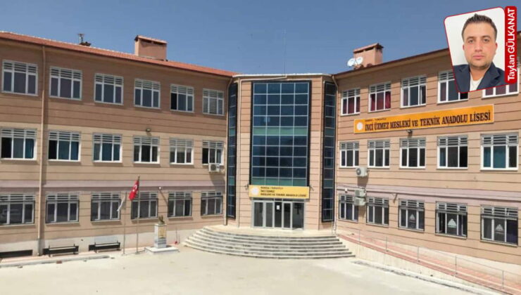 Öğretmenden okulda Atatürk’e hakaret