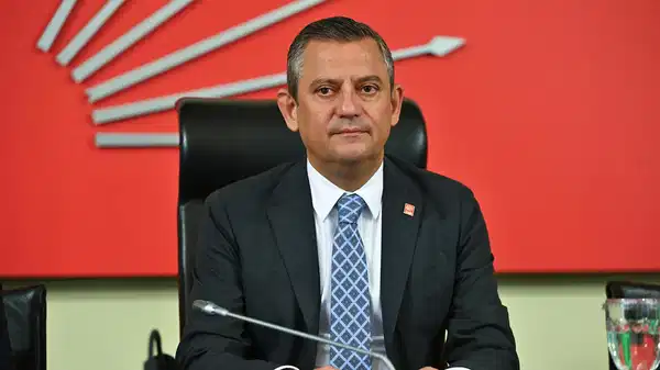 Özgür Özel’den bayram mesajı: ‘Bu ülkeyi yeniden ayağa kaldıracağız’