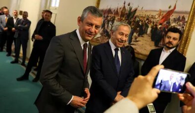 Özgür Özel’den Bülent Arınç’a ziyaret: İBB davası sorusuna verilen yanıt dikkat çekti