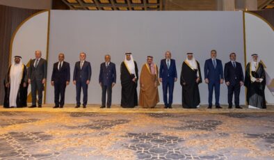 Riyad’da 12 İslam ülkesinden İran’a: Saldırılar derhal durdurulmalı