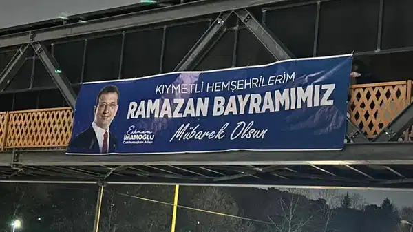 Trabzon’da İmamoğlu’nun bayram mesajını içeren afişler söküldü!