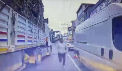 Trafikte bıçakla dehşeti yaşattılar: Baba-oğula 363 bin TL ceza