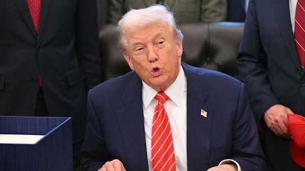 Trump: Netanyahu’ya ‘İran’ın petrol tesislerini vurma’ dedim