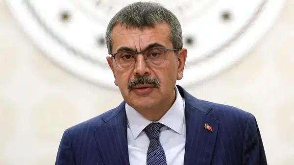 Yusuf Tekin iddia etti… AKP’den önce okullarda tuvalet yokmuş!