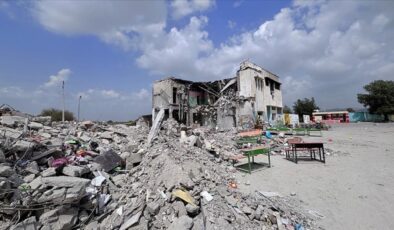 ABD-İsrail saldırılarında İran’da 942 okul zarar gördü