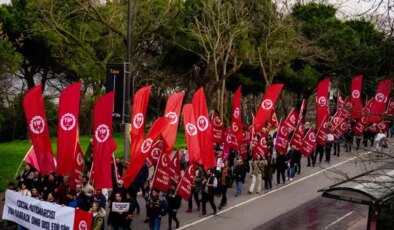 AKM’den Dolmabahçe’ye ‘NATO’ya Hayır’ yürüyüşü gerçekleştirildi