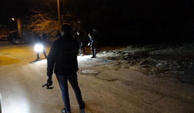 Alacak-verecek kavgası kanlı bitti: 1 yaralı