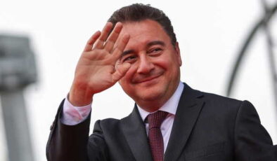 Ali Babacan iki isim saydı: ‘Erdoğan o fotoğrafı verdiği anda…’