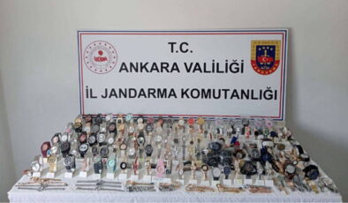 Ankara’da 3,2 milyon liralık kaçak saat ele geçirildi