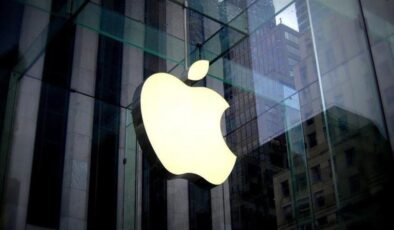 Apple, YouTube’daki milyonlarca videoyu kopyalamakla suçlanıyor