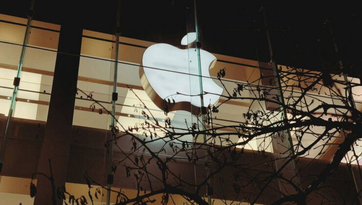 Apple’ın CEO’su değişiyor: John Ternus ile şirketi neler bekliyor?
