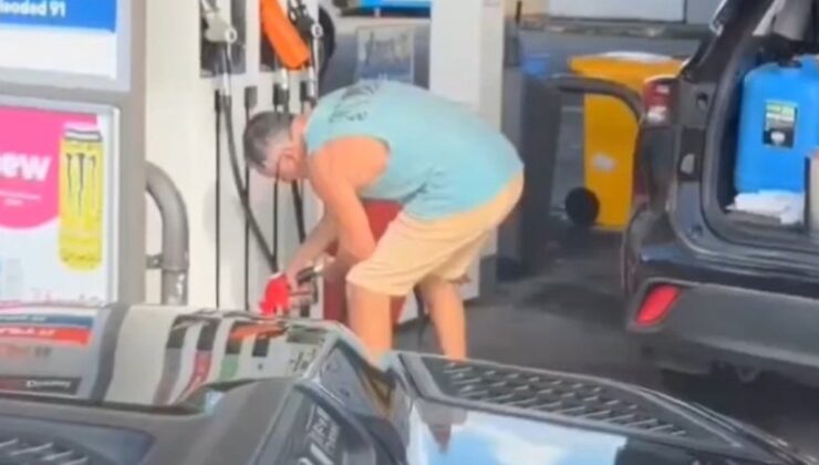 Avustralya’da benzin kuyruğunda stok yapan adam