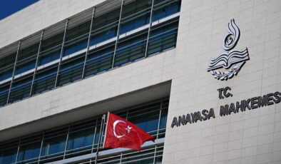 AYM’den 11 siyasi parti hakkında karar