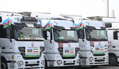Azerbaycan, İran’a yeniden insani yardım gönderdi