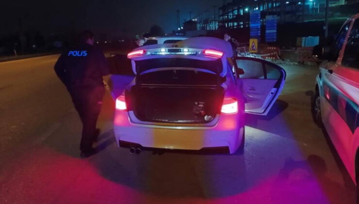 Bursa’da gece yarısı hesaplaşma, aracın önünü kesip ateş açtı