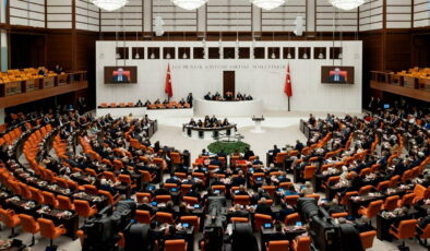 ‘Dezenformasyon Yasası’ Meclis gündeminde: ‘Cezalandırma tehdidi haline geldi’