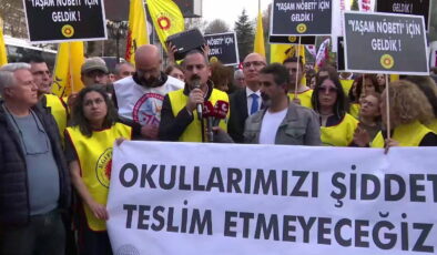 Eğitim Sen’den MEB önünde ‘yaşam’ nöbeti: ‘Öğrenciler ölüyor bakan izliyor’