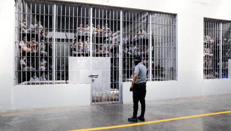 El Salvador’da suça sürüklenen çocuklara müebbet hapis yolu açıldı