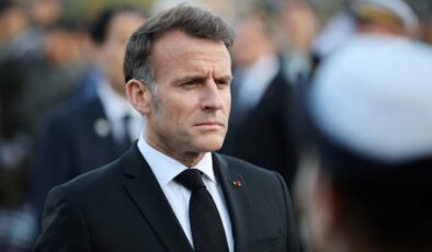 Emmanuel Macron: Amacımız iki baskın gücün uydu devletleri olmamak