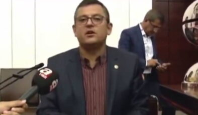 Erdoğan ‘darbecilikle’ itham etti: CHP, Özgür Özel’in 15 Temmuz’da yaptığı konuşmayla yanıt verdi