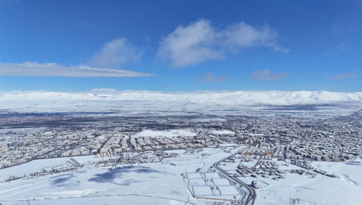 Erzurum ve Ardahan’da kar yağışı