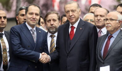 Fatih Erbakan’dan şiddete karşı eğitimde ‘daha fazla dinselleşme’ çağrısı: ‘Ahiret öncelikli bir nesil yetiştirilmeli’