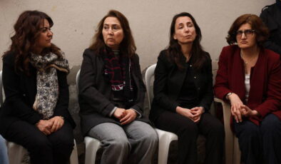 Figen Yüksekdağ, kardeşinin cenaze törenine katıldı