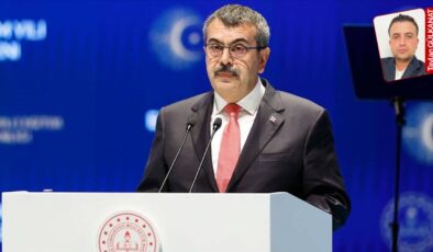 ‘Gençlerden Atatürk’e Mektup’ yarışmasına onay vermeyen MEB’in aynı yarışmaya daha önce izin verdiği ortaya çıktı: Bakan oldu, Atatürk yasağı getirdi!