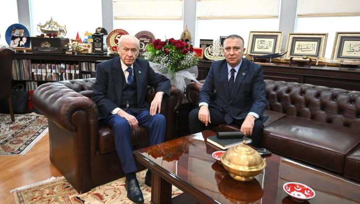 Görevinden istifa eden İzzet Ulvi Yönter’den ‘Bahçeli’ paylaşımı: Dikkat çeken ‘kara kaplı defter’ ayrıntısı