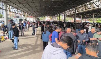 İkinci el pazarına giden Osmaniyeli yurttaş: ‘Giydiğimiz, çıkarttığımız hep eski’
