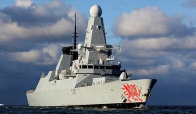 İngiliz savaş gemisi HMS Dragon Doğu Akdeniz’de