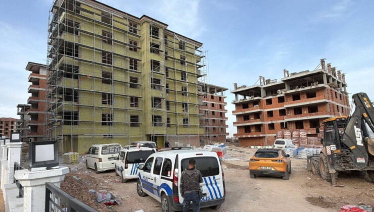 İnşaattan düşen 48 yaşındaki işçi öldü