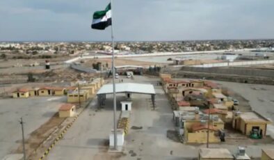 Irak ile Suriye arasındaki sınır kapısı 11 yıl sonra yeniden açıldı