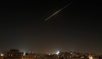 İsrail gece yarısı İran füzeleriyle vuruldu