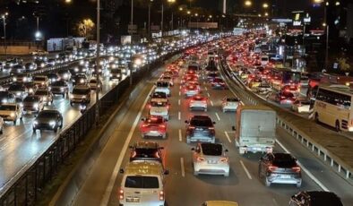 İstanbul’da trafik var mı? SON DAKİKA! 25 Şubat hangi ilçelerde trafik var, hangi yollar kapalı?
