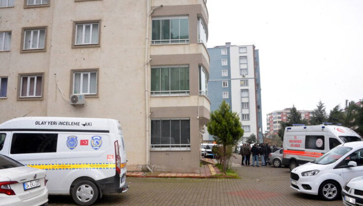 Kahramanmaraş’ta dehşet: Babasını boğazını keserek öldürdü