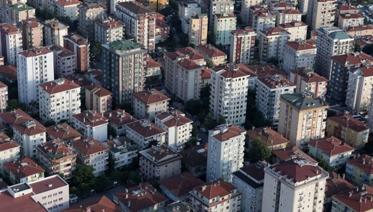 Karar Resmi Gazete’de: Aidat borçlarının ortak alanlara asılması kişisel veri ihlali sayıldı