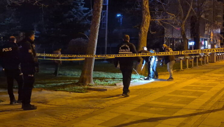 Malatya’da tartıştığı arkadaşını silahla vurdu!
