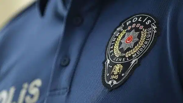 Mersin’de trafik kazasında yaralanan polis memuru şehit oldu