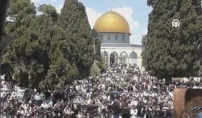 Mescid-i Aksa’da 42 gün sonra ilk cuma namazı