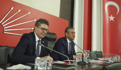 Özgür Özel, Olağanüstü İl Başkanları Toplantısına başkanlık etti: Yol haritası belirlenecek