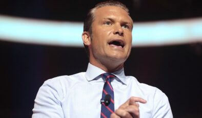 Pete Hegseth, 12’den fazla generali görevden aldı