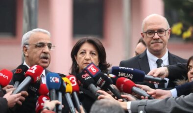 Son dakika… DEM Parti heyeti İmralı’ya gitti!